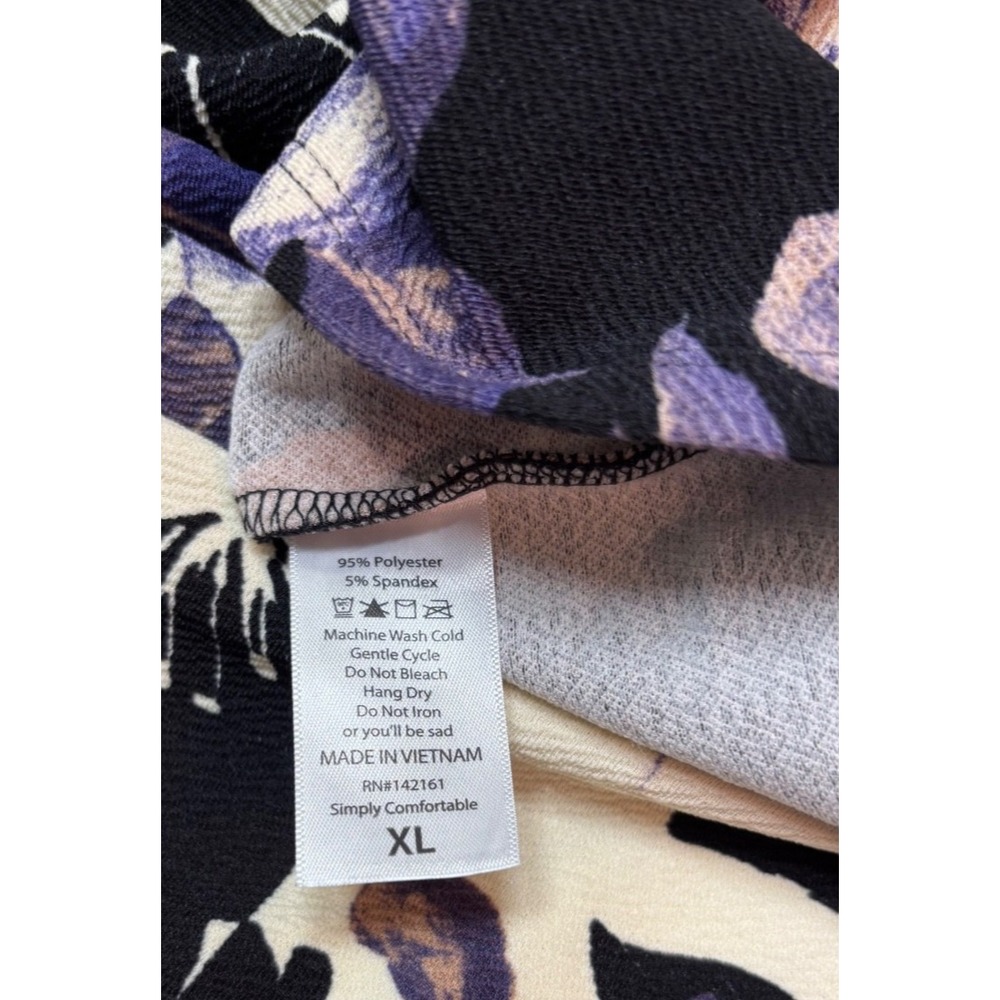 LuLaRoe Womens Dress Size XL Amelia Ivory Black Purple Roses Floral Dipped - Picture 4 of 6